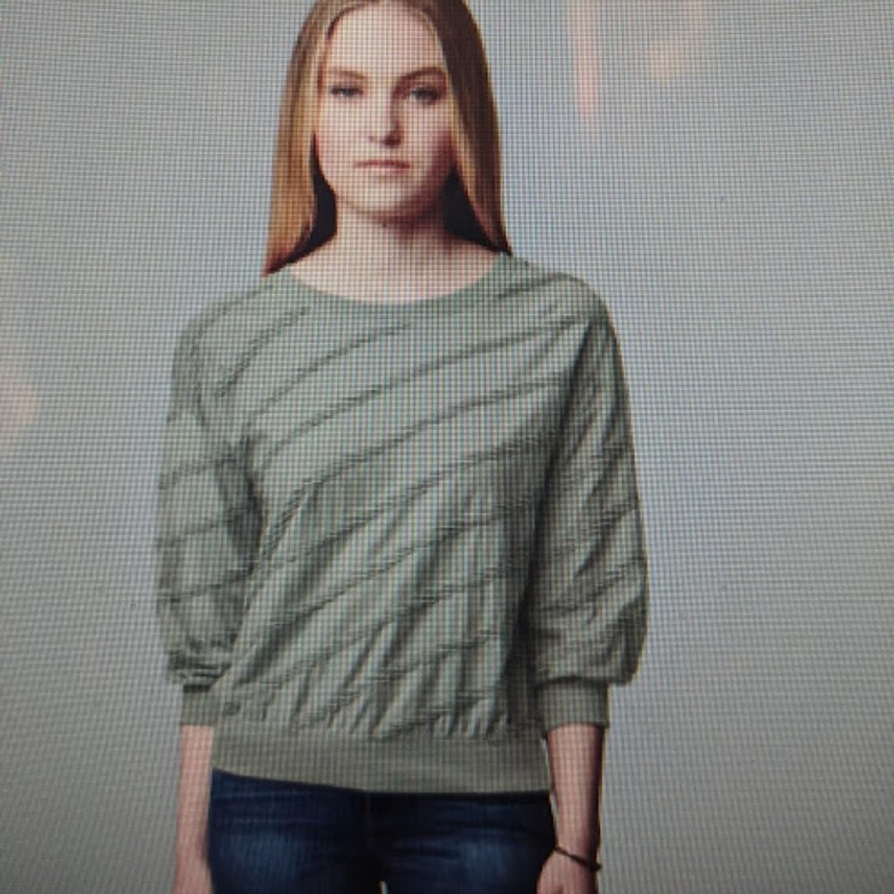 Women's Simply Vera Vera Wang Textured  Three Quarter Sleeve Sweatshirt - NWT